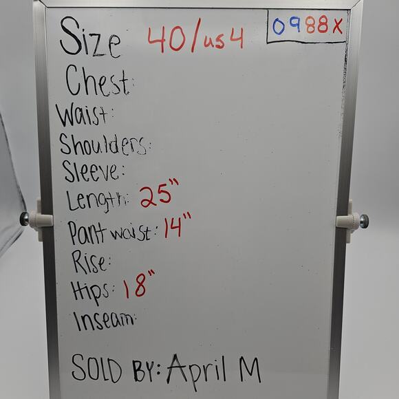 VTG Gucci Womans size 40/4 Navy blue Pencil Skirt Slit Back Button Zipper FLAWS - Picture 9 of 9